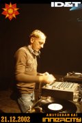 DJ Sven Vth in the mix sur le Main Stage d' ICPR 2002